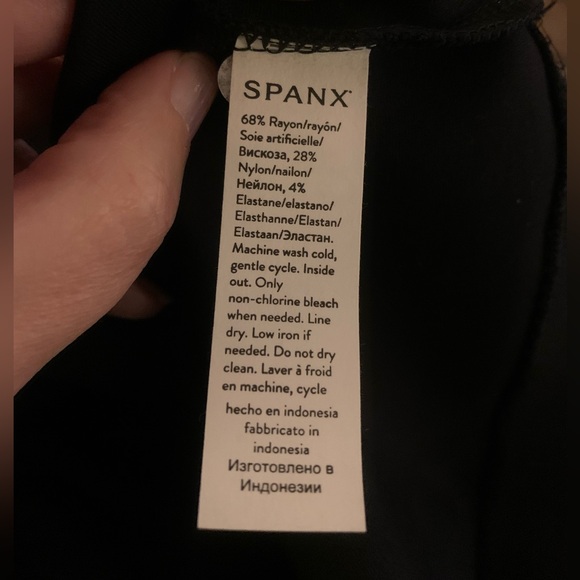 NWT! Spanx The Perfect Funnel Top in classic black. Size XL. New with tags. - Picture 6 of 6